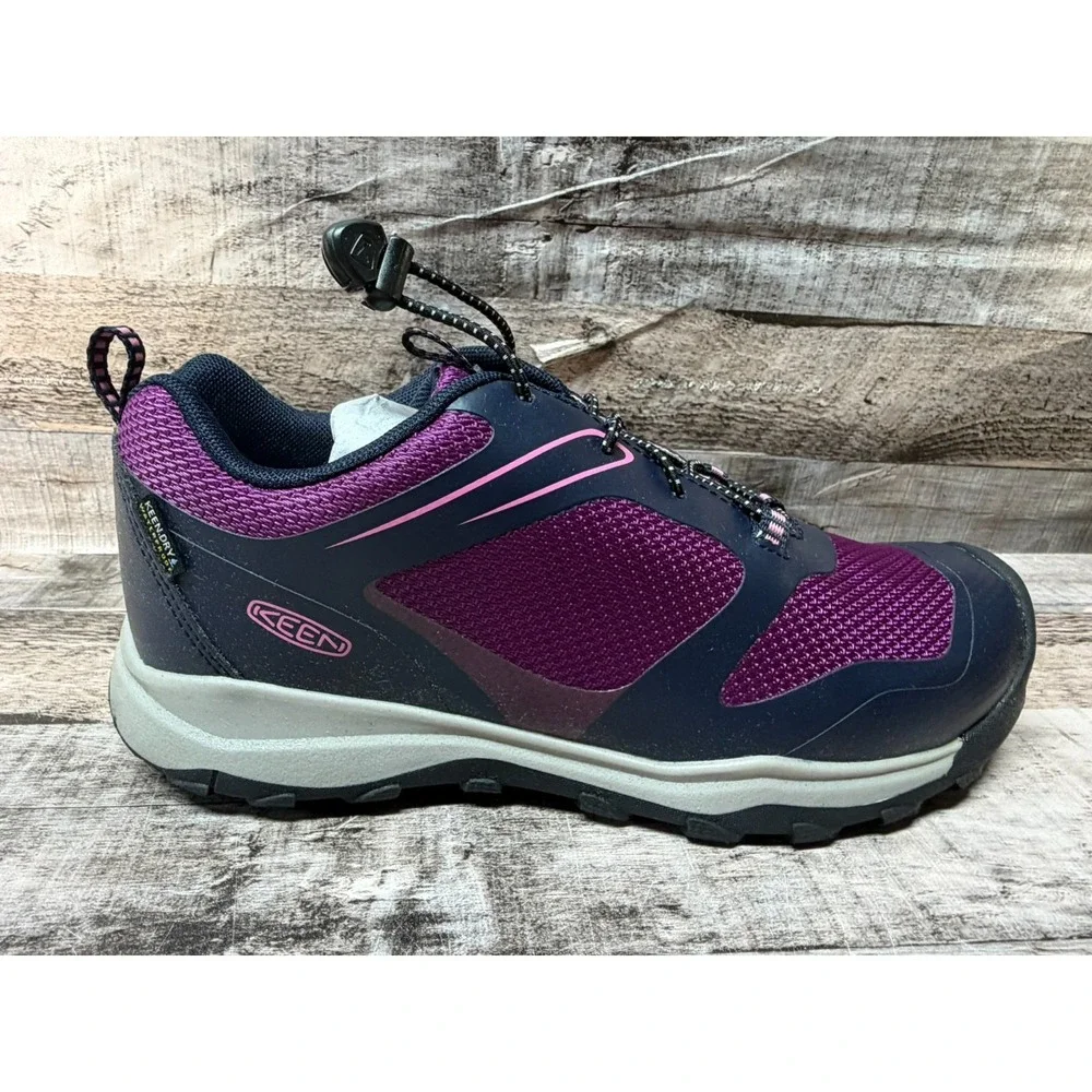 New Keen Children Wanduro Low Height Waterproof Boots Size 5 Purple
